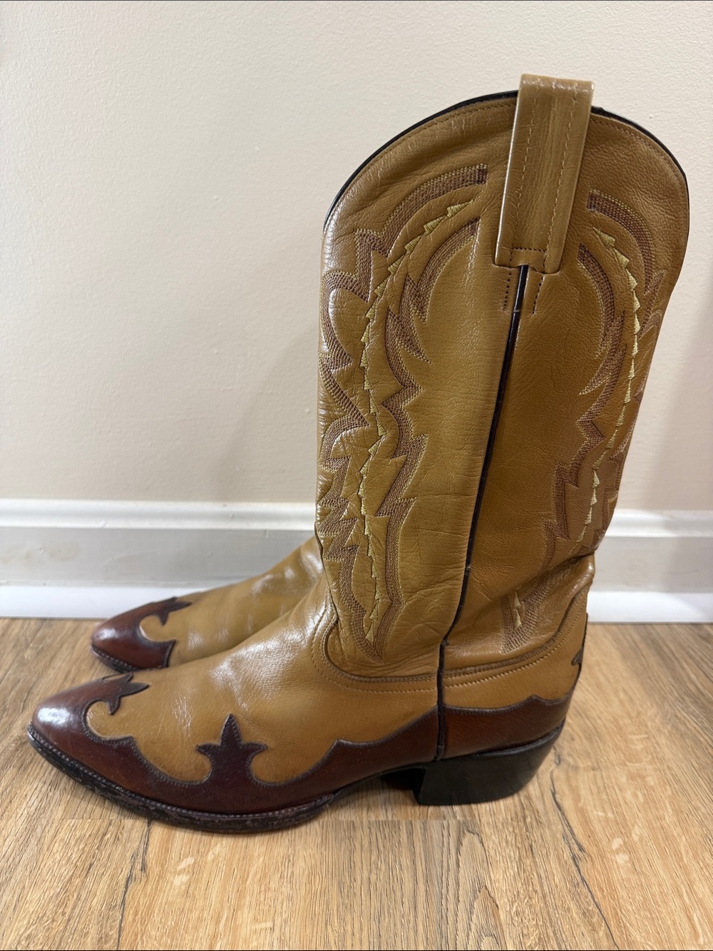 Dan Post Two-Tone Tan and Dark Brown Western Boots - Picture 2 of 8